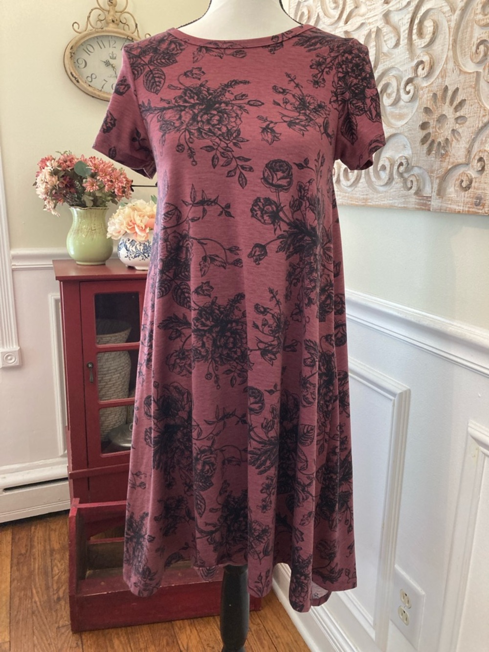 LuLaRoe Carly Rose Floral High-Low Swing Dress